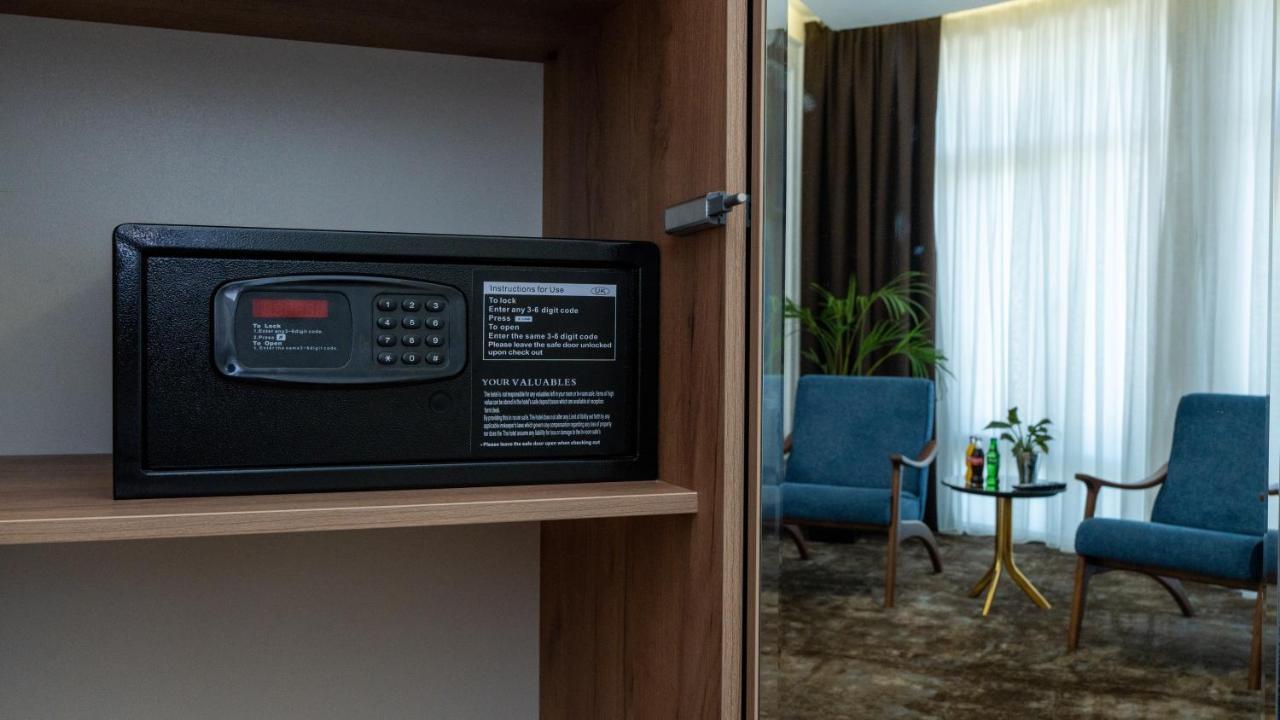 Garnet Mir Hotel Ташкент Экстерьер фото