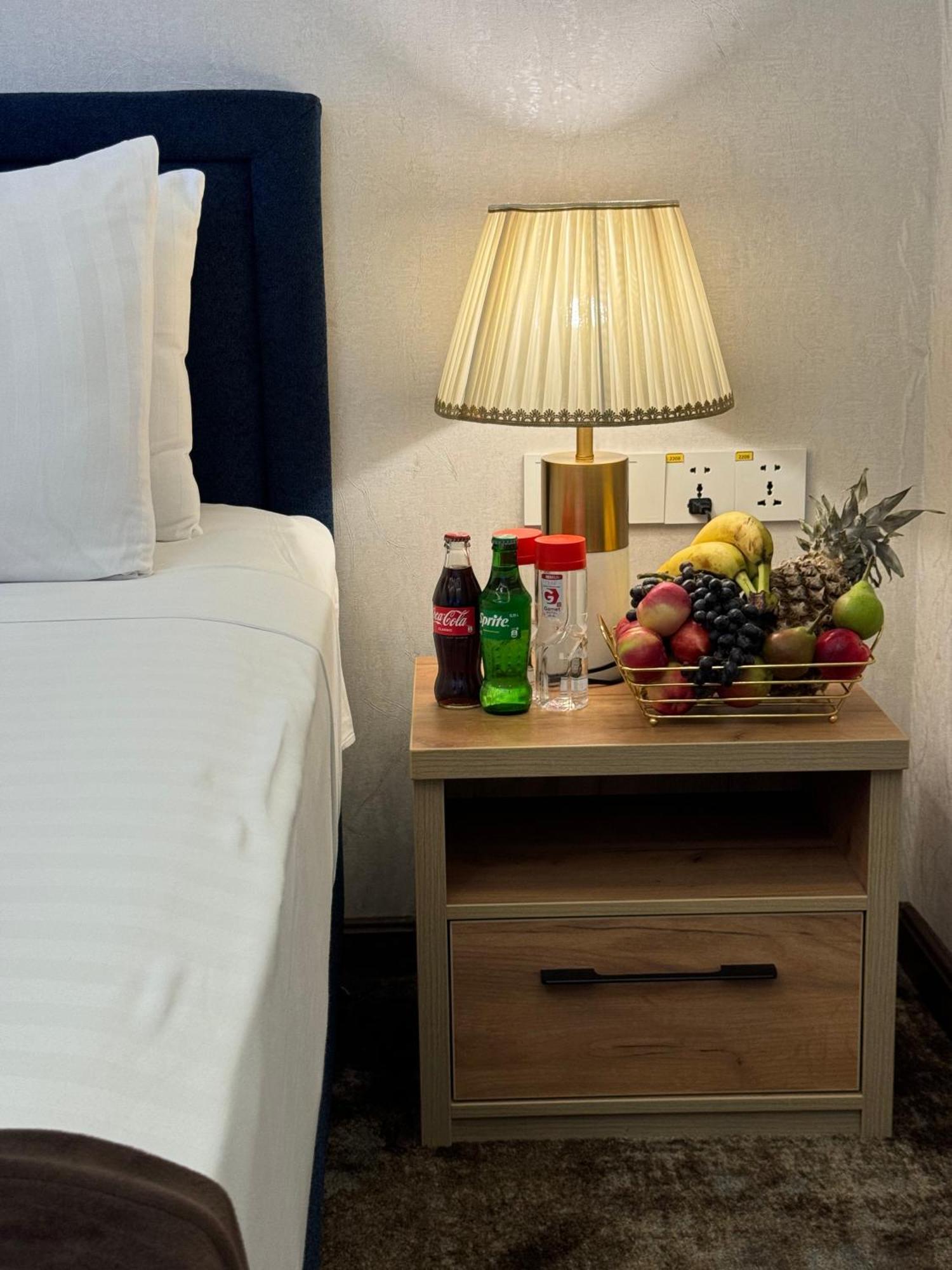 Garnet Mir Hotel Ташкент Экстерьер фото