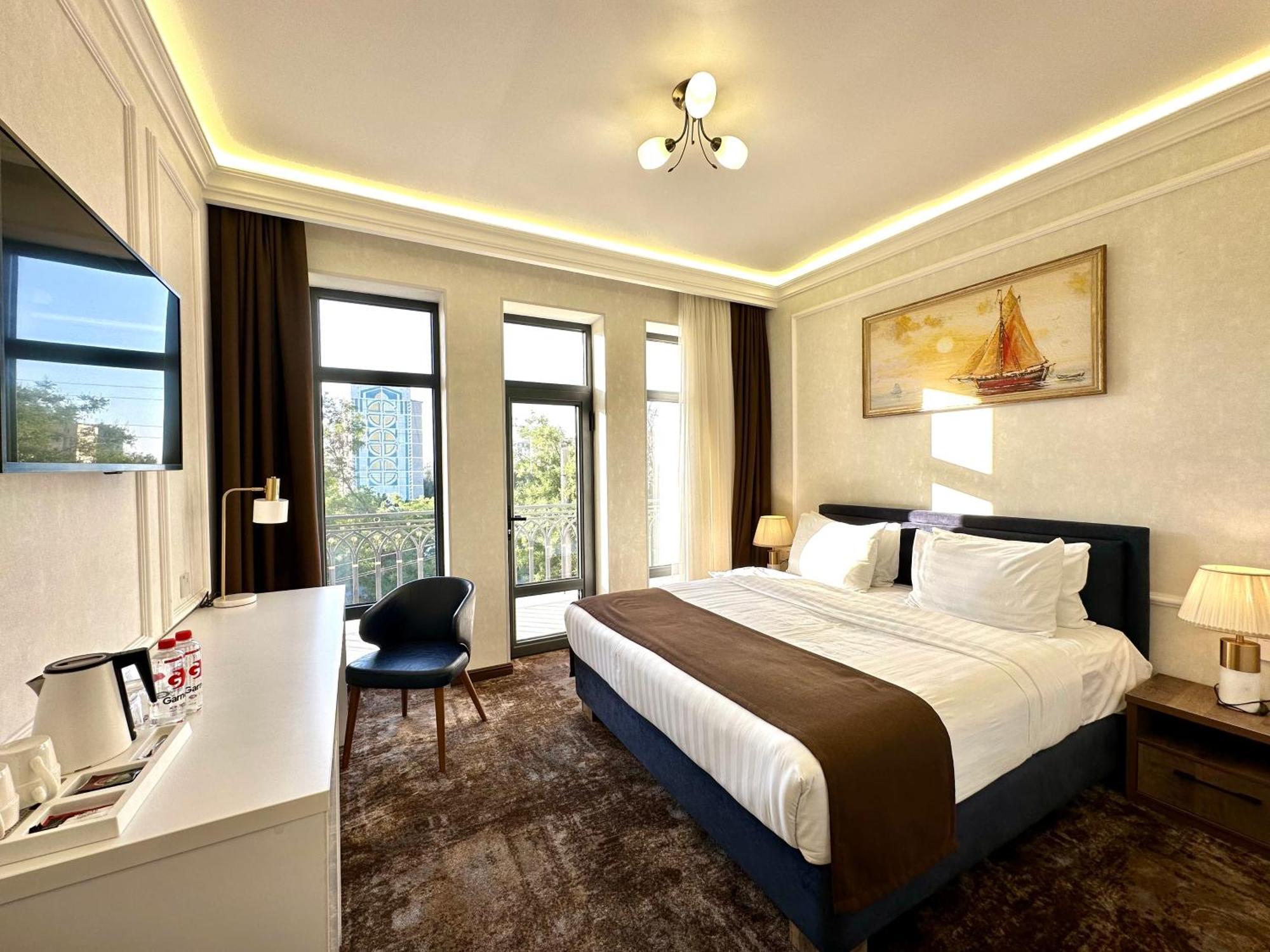 Garnet Mir Hotel Ташкент Экстерьер фото