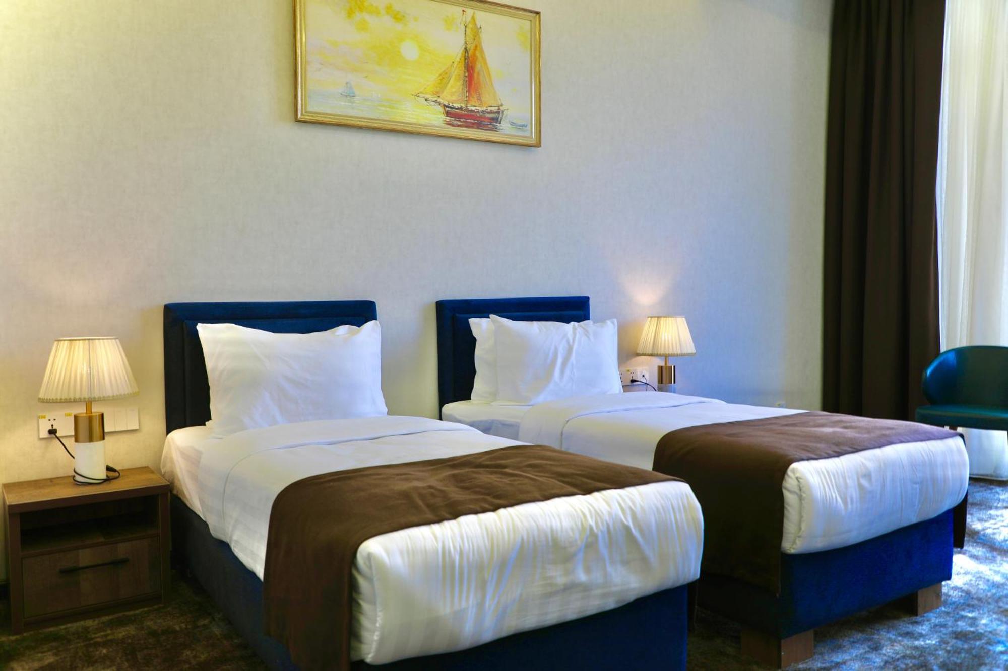 Garnet Mir Hotel Ташкент Экстерьер фото
